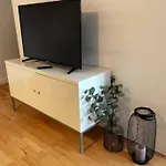 Cozy Studio Guesthouse Next To City Center & Fair